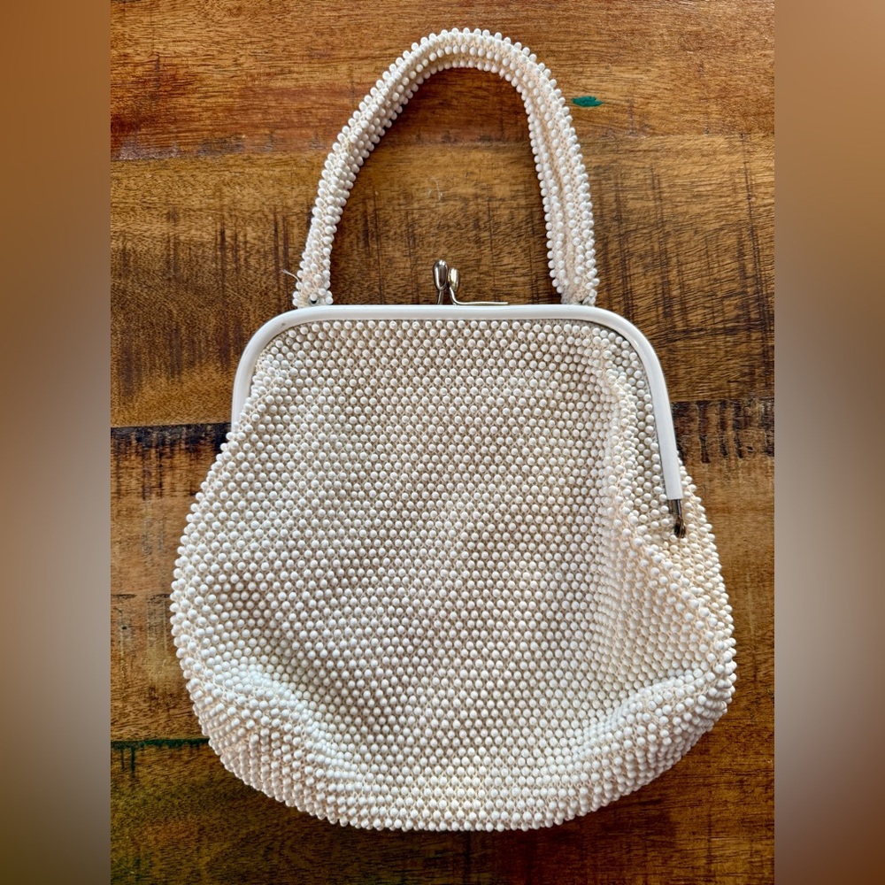 Vintage Lumured Corde Bead Ivory Evening Purse – Beaded Clutch, Clasp Closure